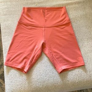 Coral Align 8” biker shorts. Size 6.